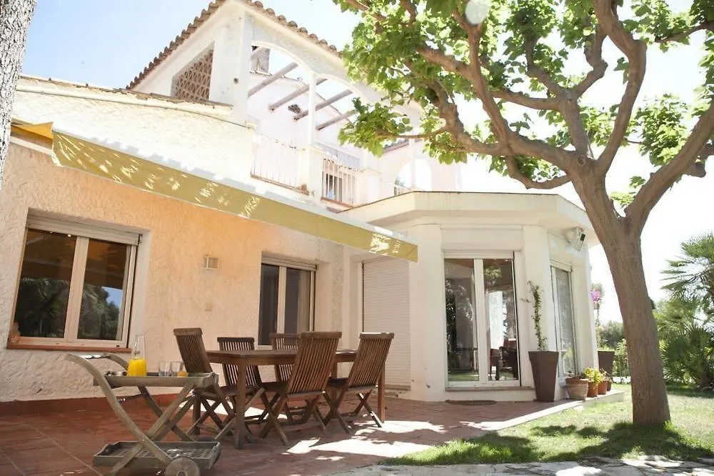 Villa Marina Sitges 0*,  Spain